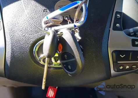 2013 Toyota Highlander Base Plus V6 from USA, damaged, VIN 5TDBK3EH6DS252437